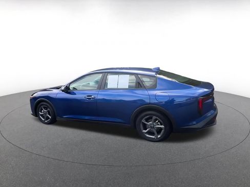 Used 2025 Kia K4 FWD image 8