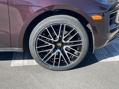Used 2023 Porsche Macan S image 12