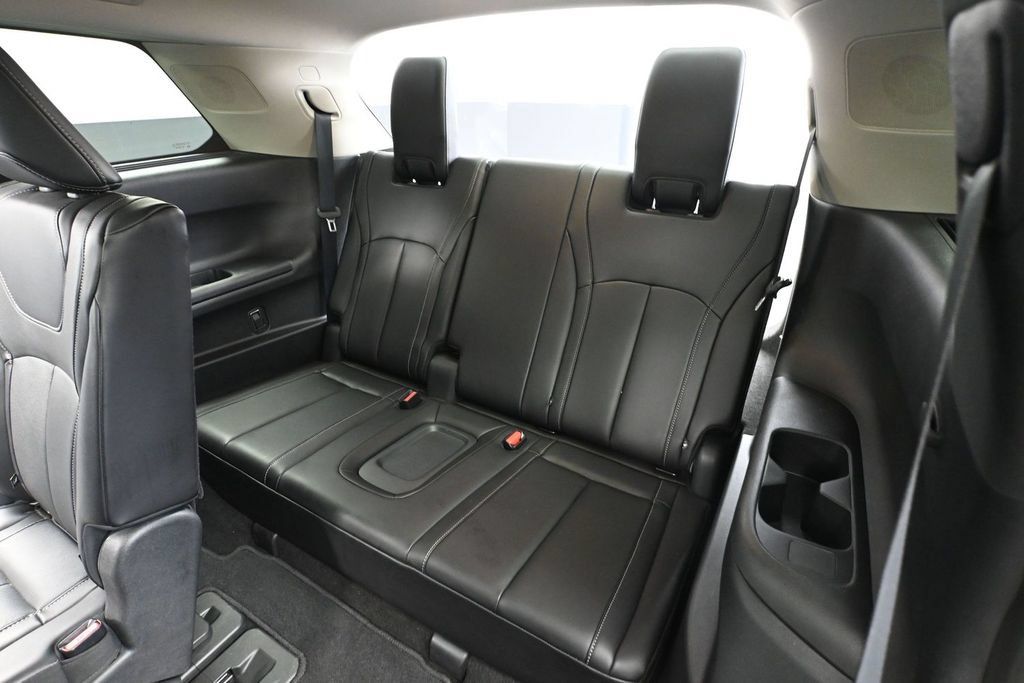 Used 2024 INFINITI QX60 Luxe AWD/4WD image 34