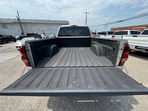 Used 2006 Chevrolet Silverado 1500 LT w/ Onstar Plus Package RWD image 25