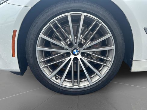 Used 2018 BMW 540i RWD image 9