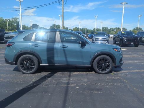 Used 2025 Honda HR-V Sport image 10