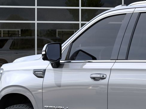 New 2026 GMC Yukon XL Denali Ultimate AWD/4WD image 12