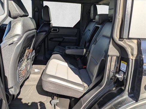 Used 2024 Ford Bronco Everglades image 17