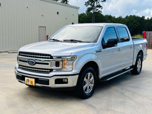 Used 2019 Ford F150 XLT w/ Equipment Group 302A Luxury RWD image 3