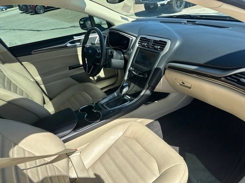 Used 2015 Ford Fusion Energi SE FWD image 38