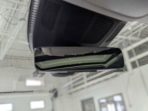 New 2026 Mercedes-Benz GLS 450 4MATIC image 32