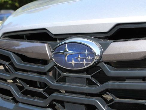 Certified 2024 Subaru Crosstrek 2.5i Limited w/ Crosstrek Mirror Package image 5