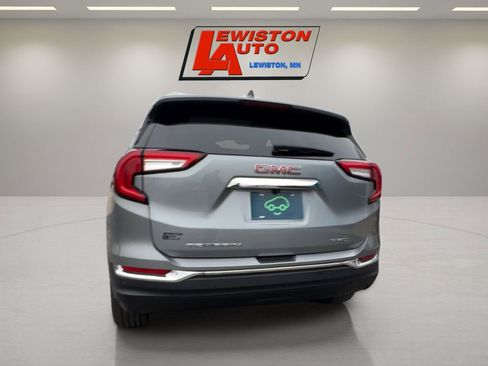 Certified 2024 GMC Terrain SLT w/ Infotainment Package II image 4
