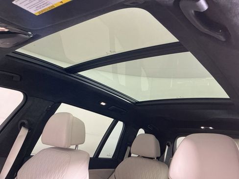 Certified 2022 BMW X7 xDrive40i w/ M Sport Package image 25