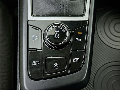 Used 2025 Kia Sportage LX image 24