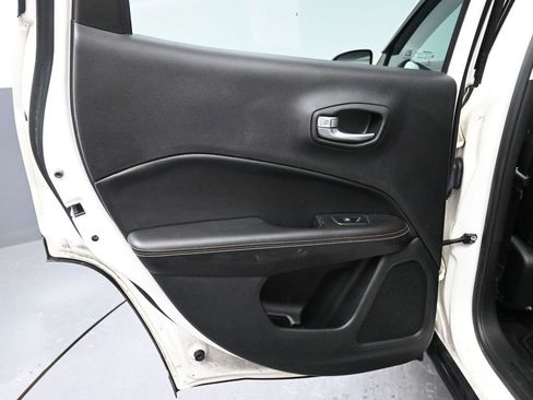 Used 2019 Jeep Compass Latitude w/ Cold Weather Group image 24