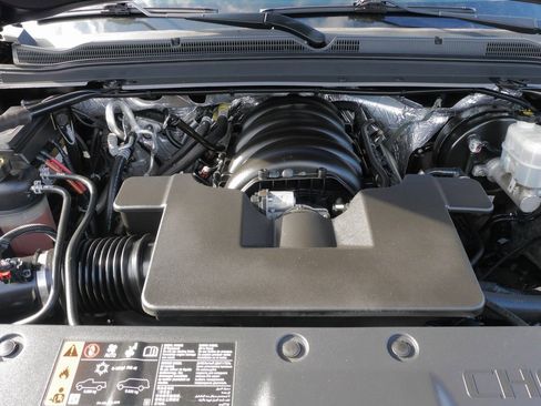 Used 2018 Chevrolet Tahoe LT image 34