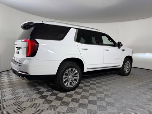 Used 2025 GMC Yukon Denali AWD/4WD image 5
