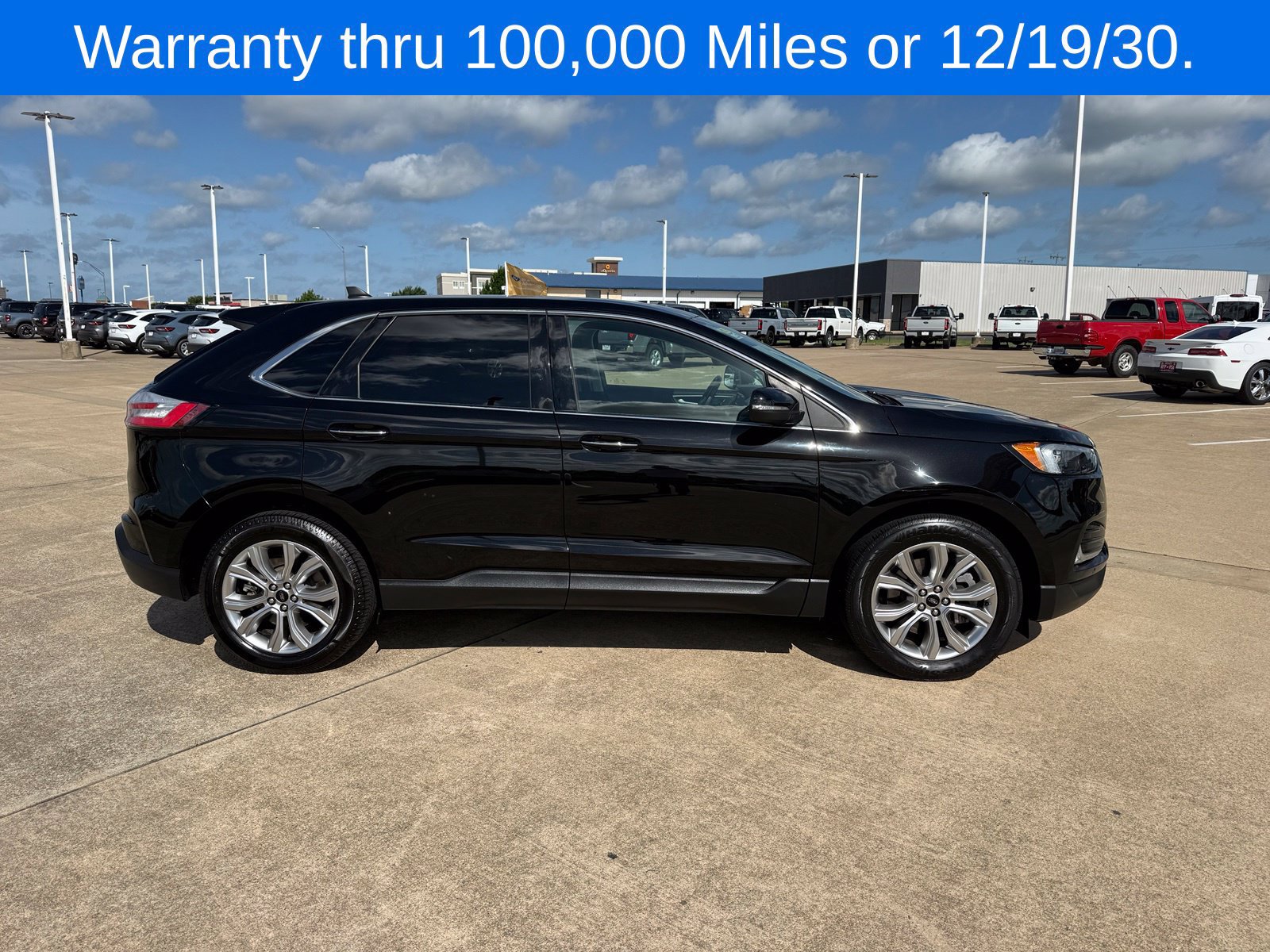 Certified 2024 Ford Edge Titanium AWD/4WD image 4