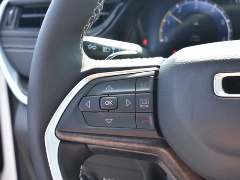 New 2026 Jeep Grand Cherokee Limited Reserve image 15