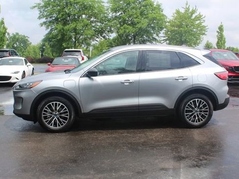 Used 2022 Ford Escape SE w/ Convenience Package FWD image 8