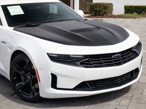 Used 2021 Chevrolet Camaro LT w/ Technology Package RWD image 2
