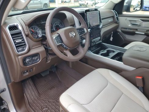 Used 2025 RAM 1500 Laramie w/ Laramie Southwest Edition AWD/4WD image 17
