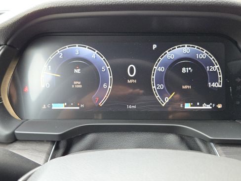 New 2025 Jeep Grand Cherokee Limited w/ Trailer Tow Package image 13