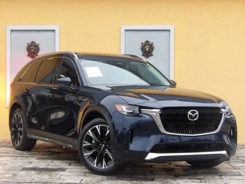 Used 2024 MAZDA CX-90 Plug-In Hybrid w/ Premium Pkg image 11
