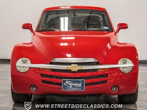 Used 2003 Chevrolet SSR w/ Preferred Equipment Group image 18