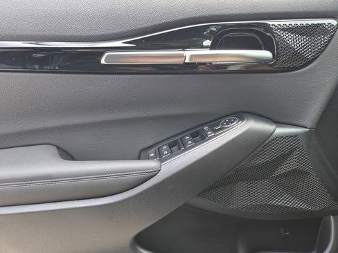 New 2026 Kia Seltos S FWD image 18