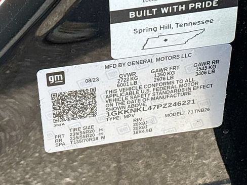 Used 2023 GMC Acadia SLE w/ Driver Convenience Package FWD image 34