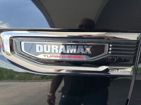 Used 2021 GMC Sierra 1500 SLE w/ X31 Off-Road Package AWD/4WD image 10