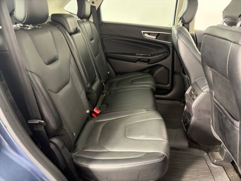 Used 2018 Ford Edge Titanium w/ Equipment Group 301A AWD/4WD image 29