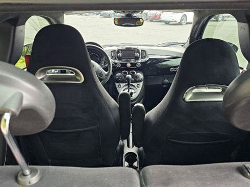 Used 2016 FIAT 500 Abarth w/ Comfort/Convenience Group FWD image 12
