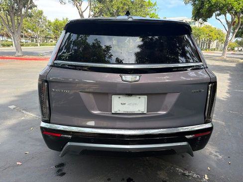 Certified 2026 Cadillac Vistiq Luxury AWD/4WD image 5