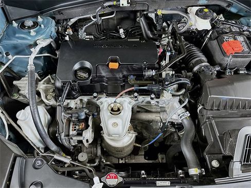 Certified 2024 Honda HR-V EX-L image 31