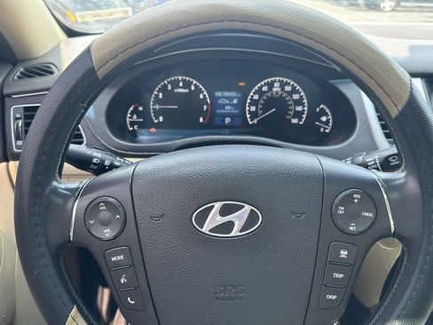 Used 2011 Hyundai Genesis 4.6 RWD image 23