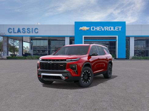 New 2026 Chevrolet Traverse Z71 w/ Enhanced Driving Package image 8