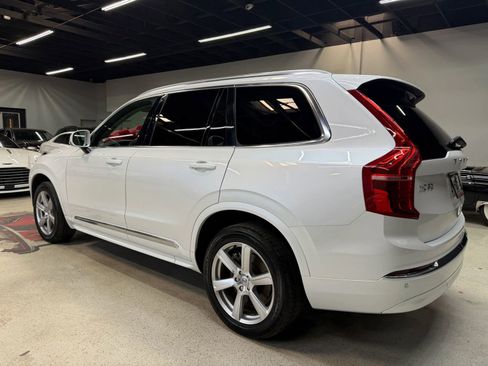 Used 2024 Volvo XC90 B5 Core AWD/4WD image 17