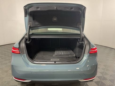 Certified 2024 BMW 530i xDrive w/ M Sport Package image 28