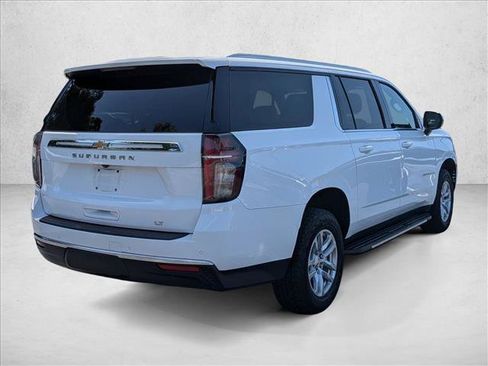 Used 2021 Chevrolet Suburban LT RWD image 6