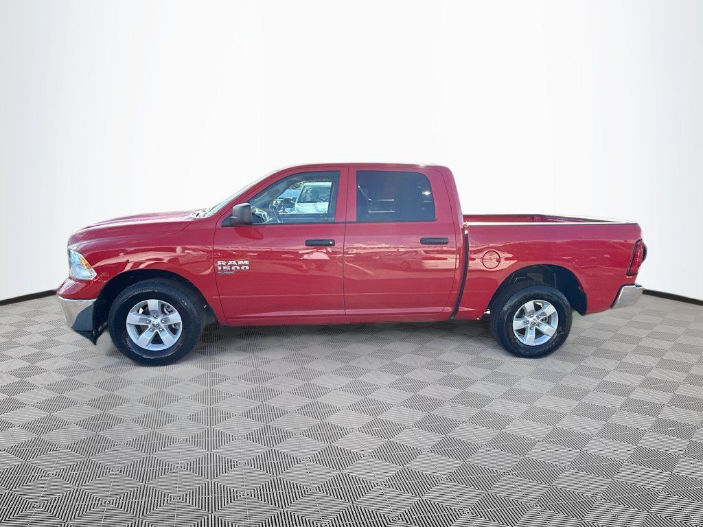 Used 2022 RAM 1500 Classic SLT RWD image 5
