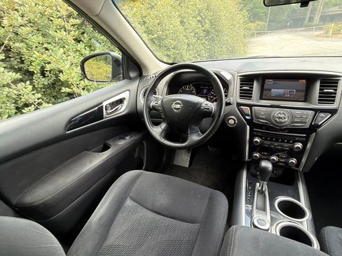 Used 2013 Nissan Pathfinder SV AWD/4WD image 31