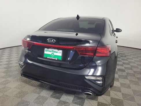 Used 2021 Kia Forte LXS FWD image 7