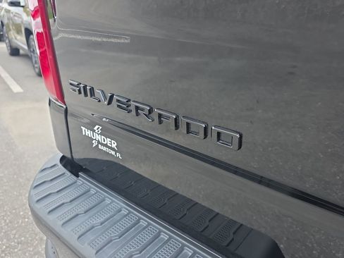 Used 2024 Chevrolet Silverado 1500 Custom Trail Boss w/ LPO, Dark Essentials Package AWD/4WD image 8