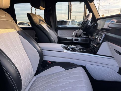 Used 2023 Mercedes-Benz G 550 G 550 image 12