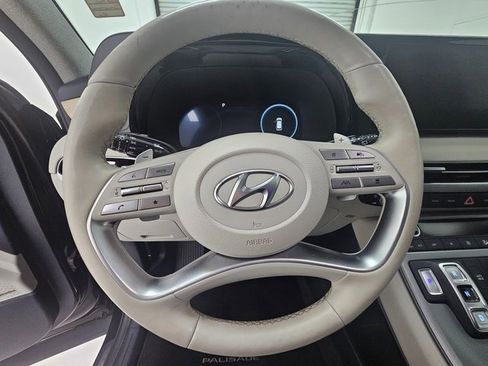 Used 2023 Hyundai Palisade Limited image 11