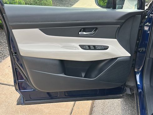 Certified 2025 Nissan Murano SV AWD/4WD image 12