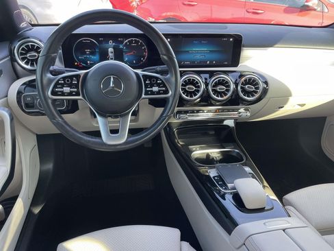 Used 2020 Mercedes-Benz A 220 4MATIC image 19