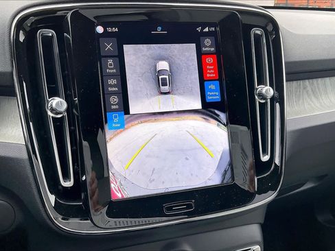 New 2026 Volvo EX40 Plus w/ Climate Package image 20