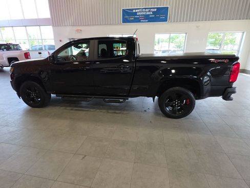 Used 2018 Chevrolet Colorado LT w/ Redline Special Edition AWD/4WD image 12