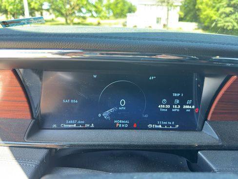 Used 2024 Lincoln Navigator L Reserve AWD/4WD image 8