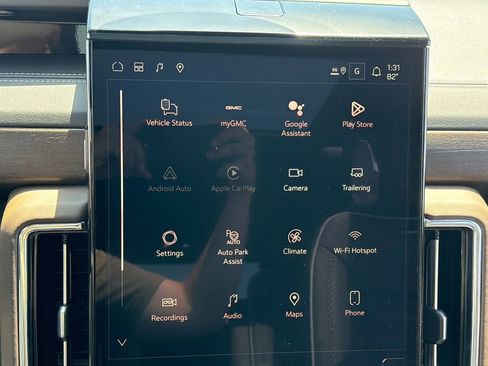 New 2026 GMC Yukon Denali Ultimate AWD/4WD image 23